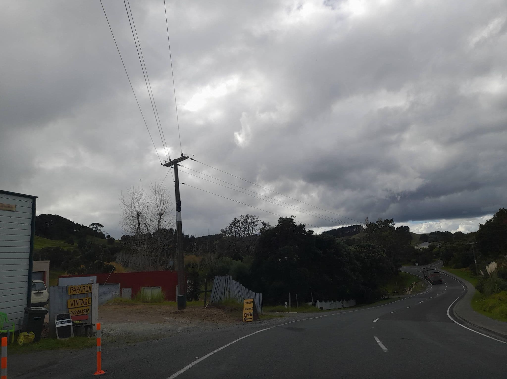 Street view near The Old Post Office B&B, Waipu — © Simon5megchelse (CC BY-SA · Mapillary)