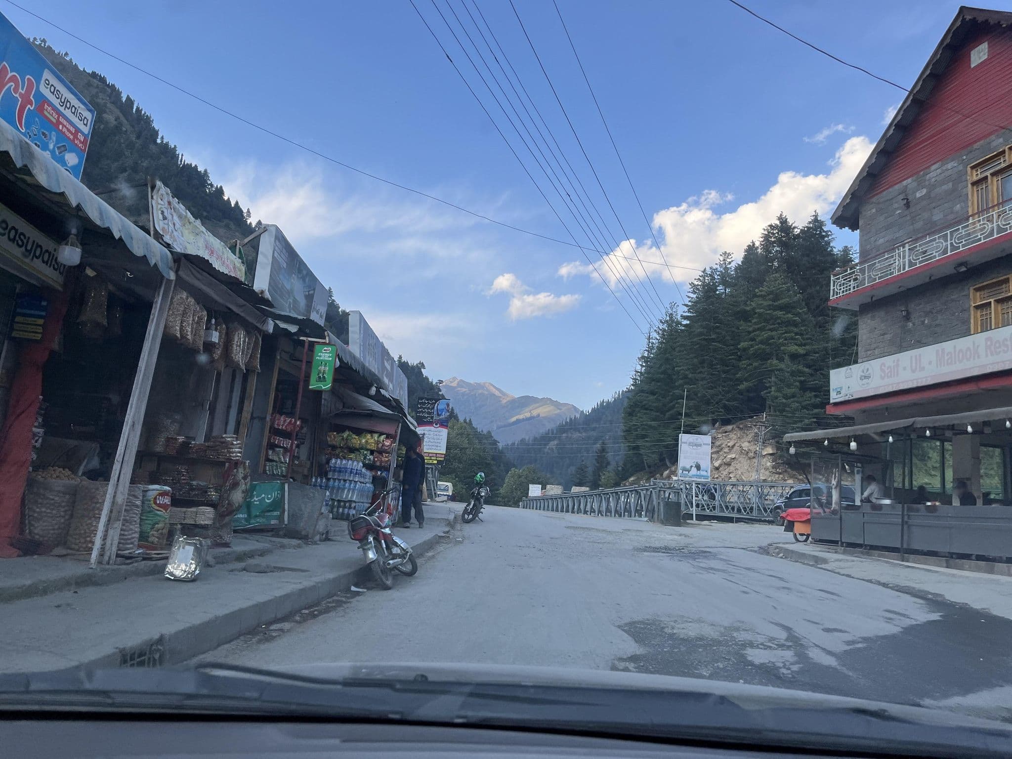 Street view near Lahori Dera Restaurant, Dregun — © masterofnoroad (CC BY-SA · Mapillary)