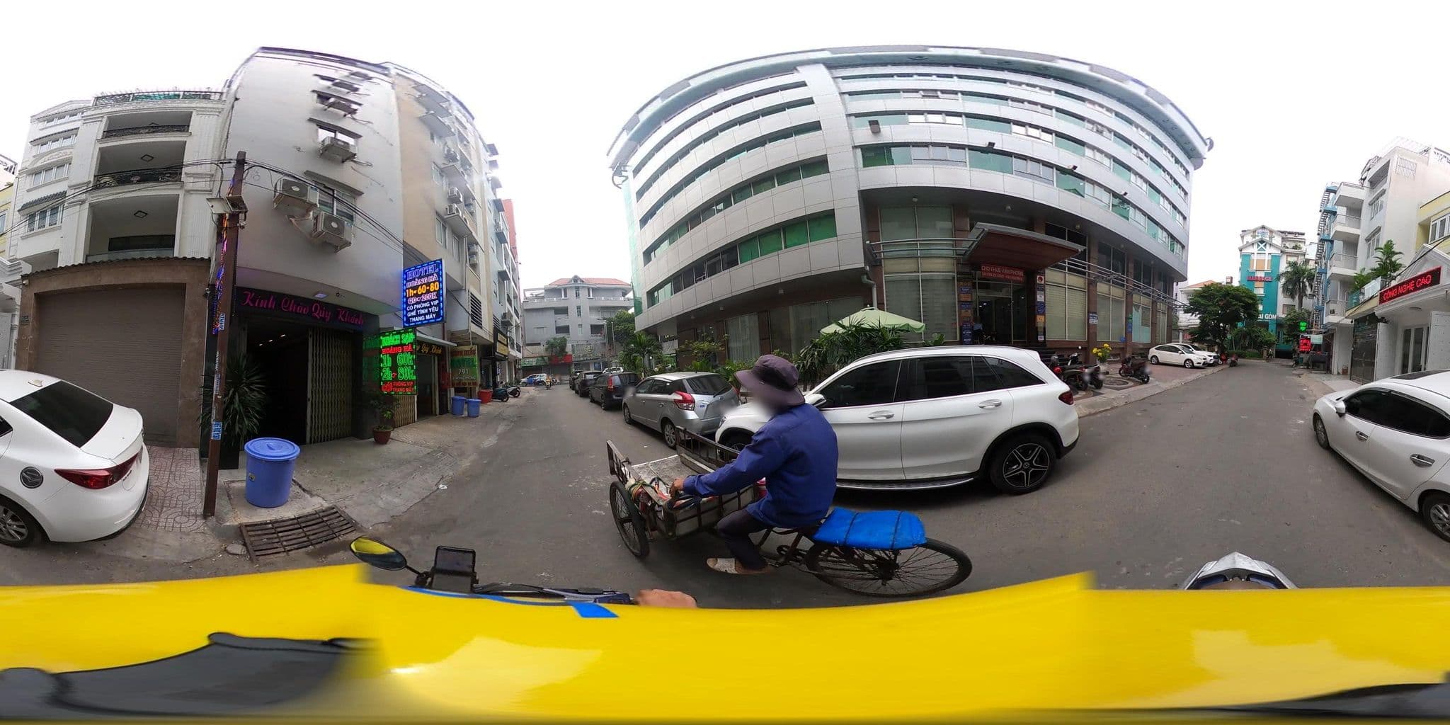 Street view near Phú Đạt Hotel, Quận Mười — © bemaps3_sg (CC BY-SA · Mapillary)