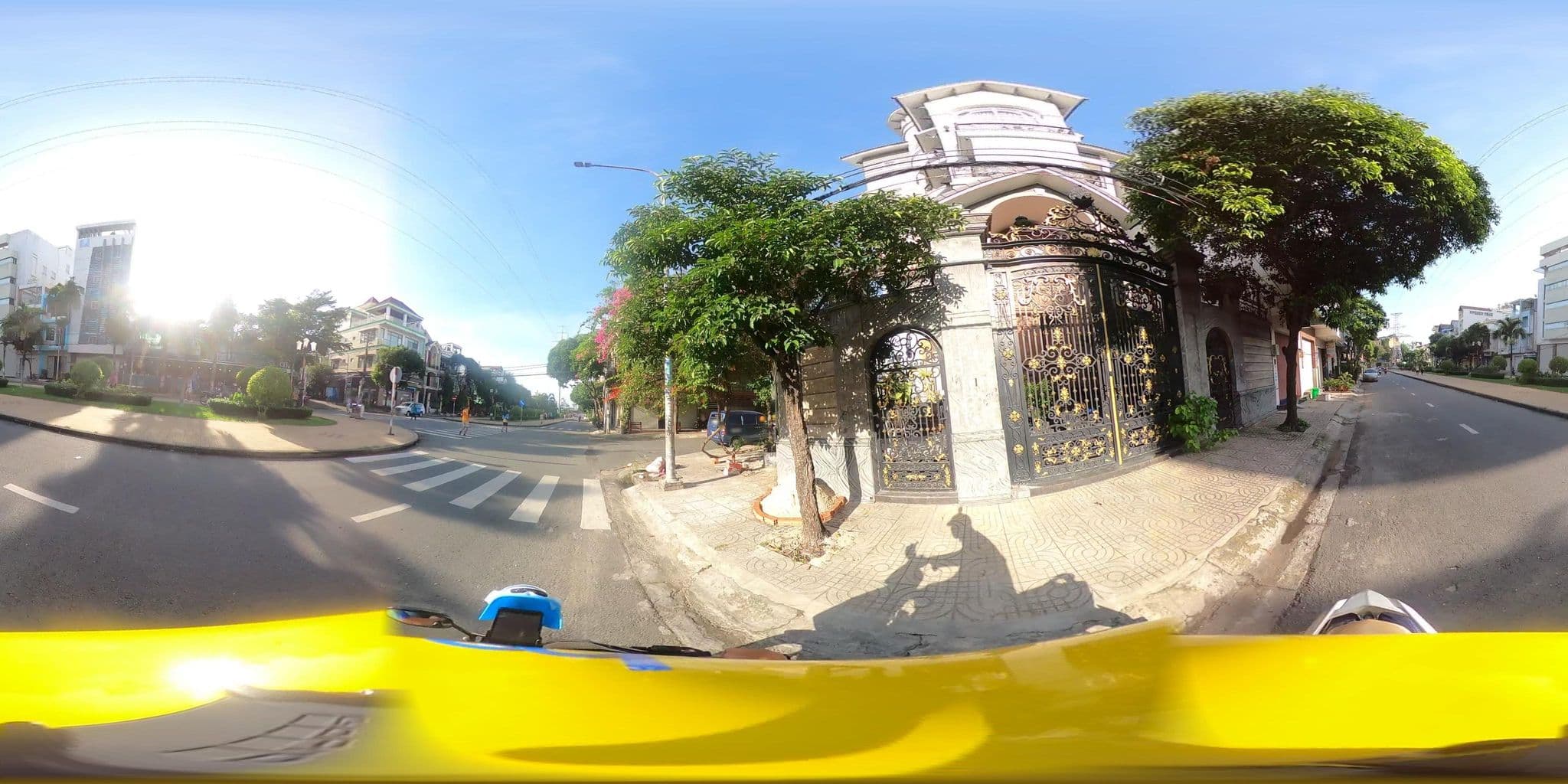 Street view near Minh An Hotel, Ho Chi Minh City — © bemaps3_sg (CC BY-SA · Mapillary)