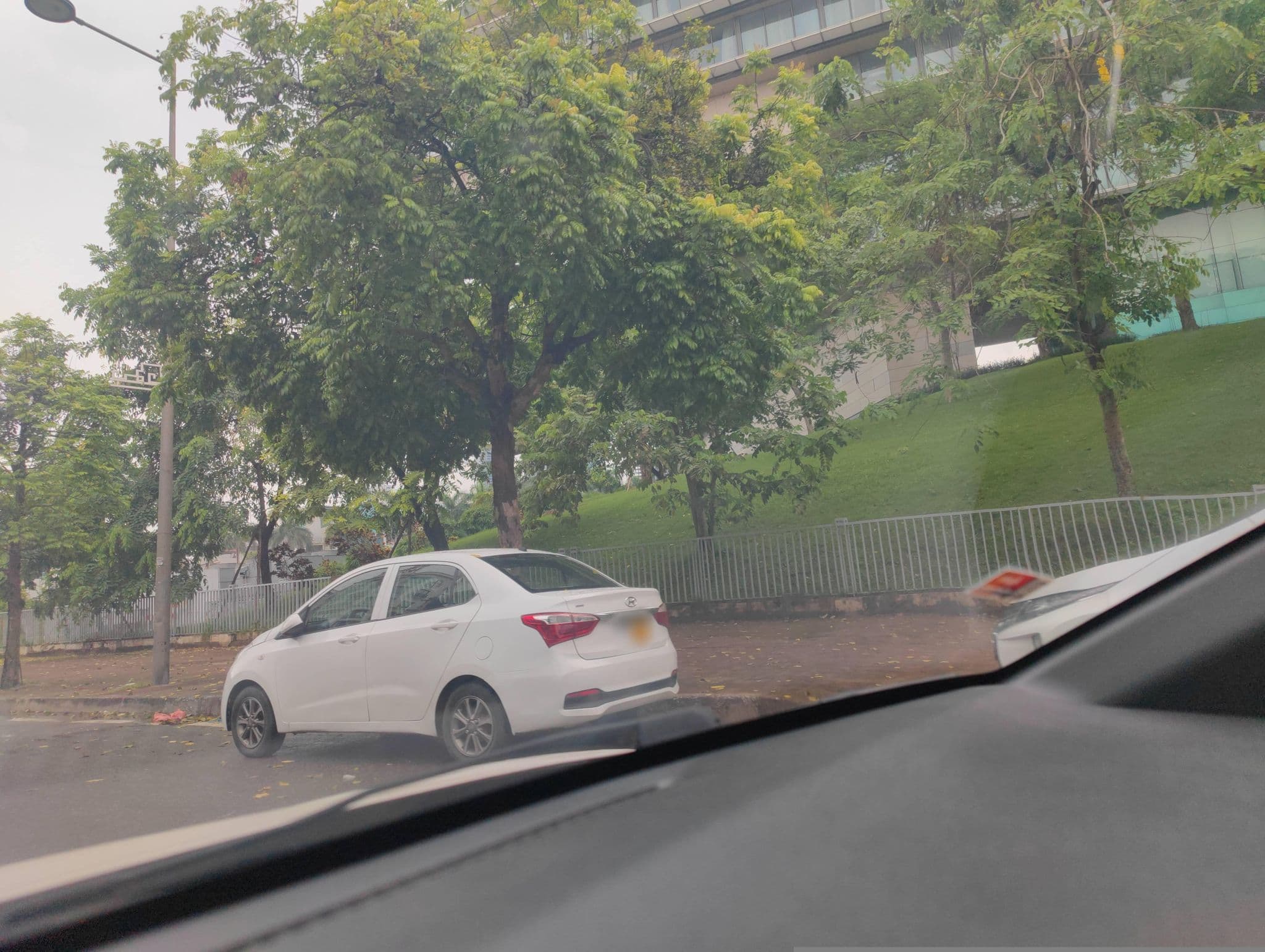 Street view near Reyna Luxury Hotel, Phú Đô — © hn_right_2 (CC BY-SA · Mapillary)