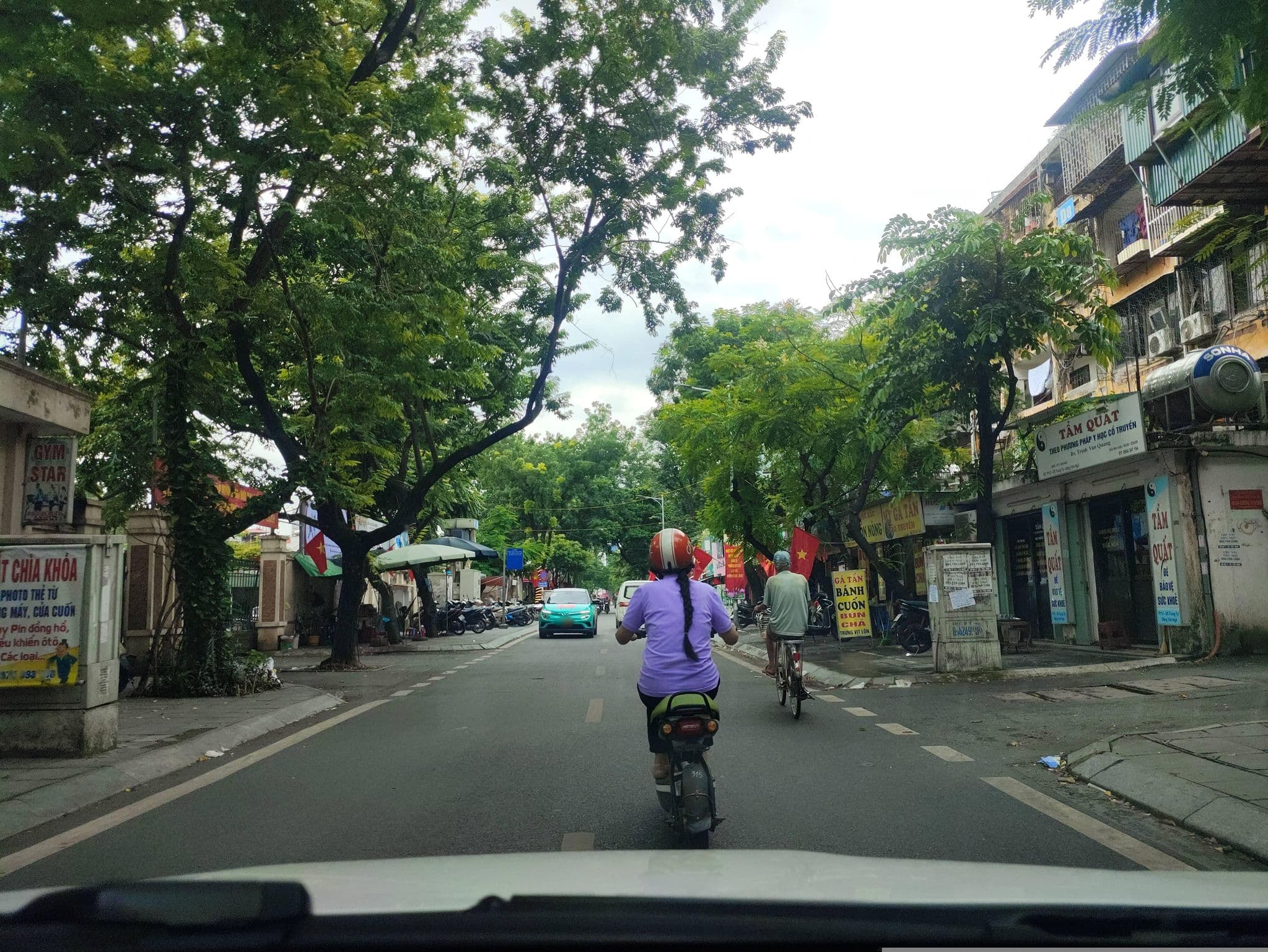 Street view near Nhà khách Agribank, Đống Đa — © hn_right_1 (CC BY-SA · Mapillary)