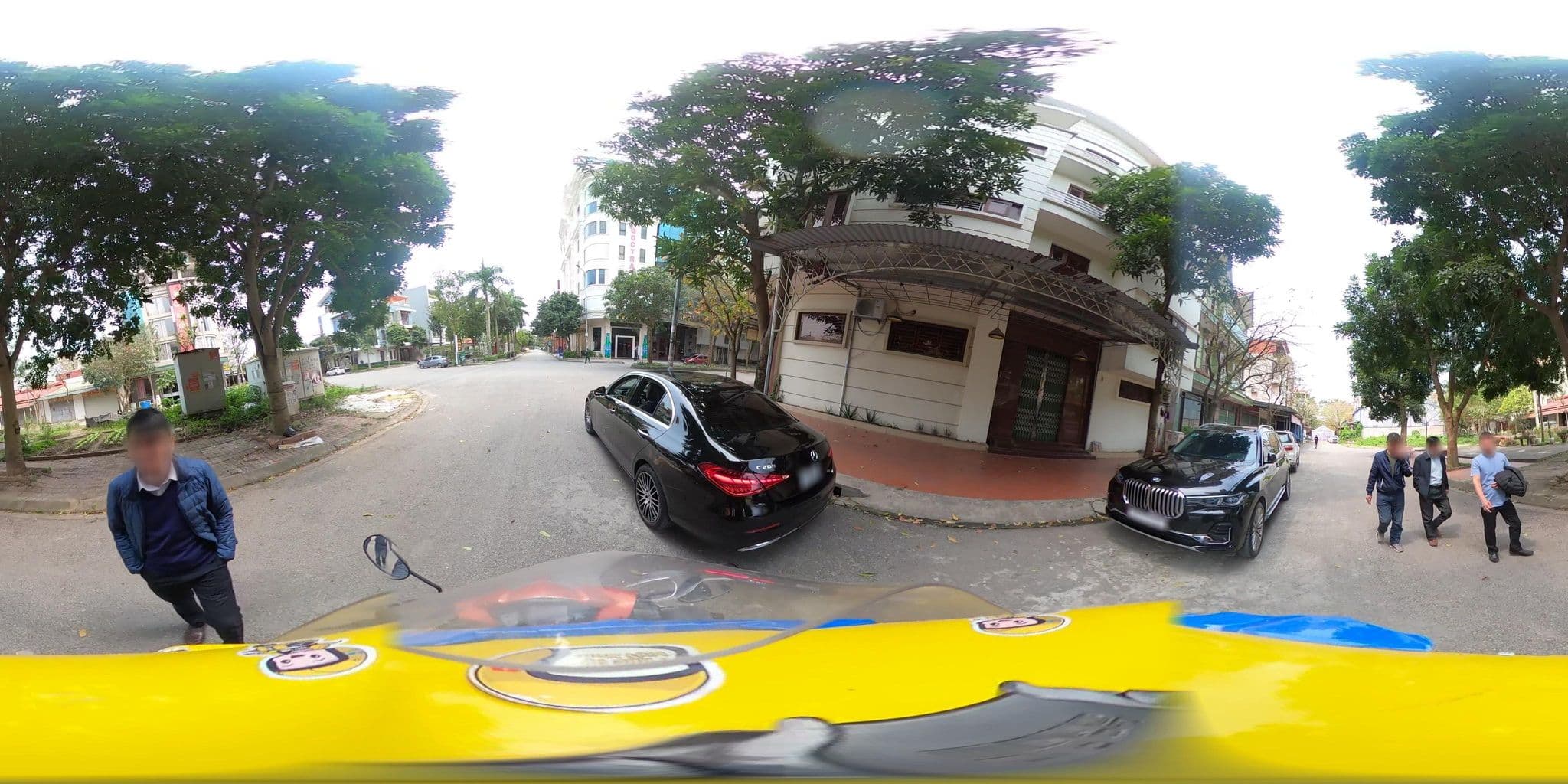 Street view near Dat Anh hotel, Từ Sơn — © bemaps2_hn (CC BY-SA · Mapillary)
