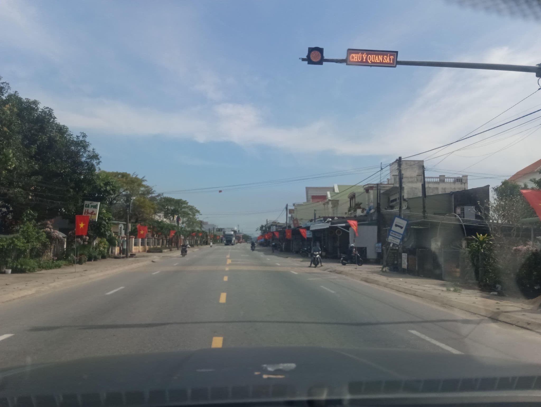Street view near Hai Nam Hotel, Đức Phổ — © builangbat (CC BY-SA · Mapillary)