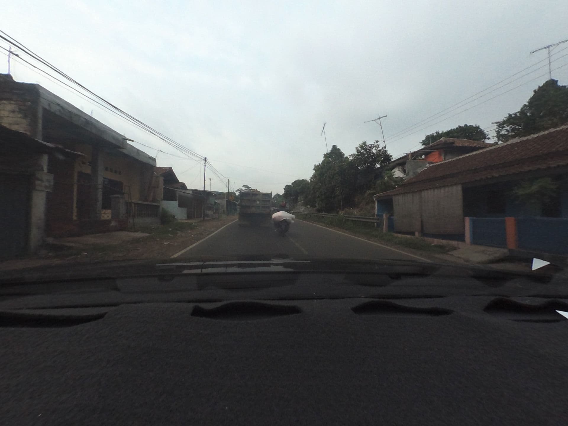 Street view near Hotel Puri Iska, Cicurug — © stannyardhya (CC BY-SA · Mapillary)