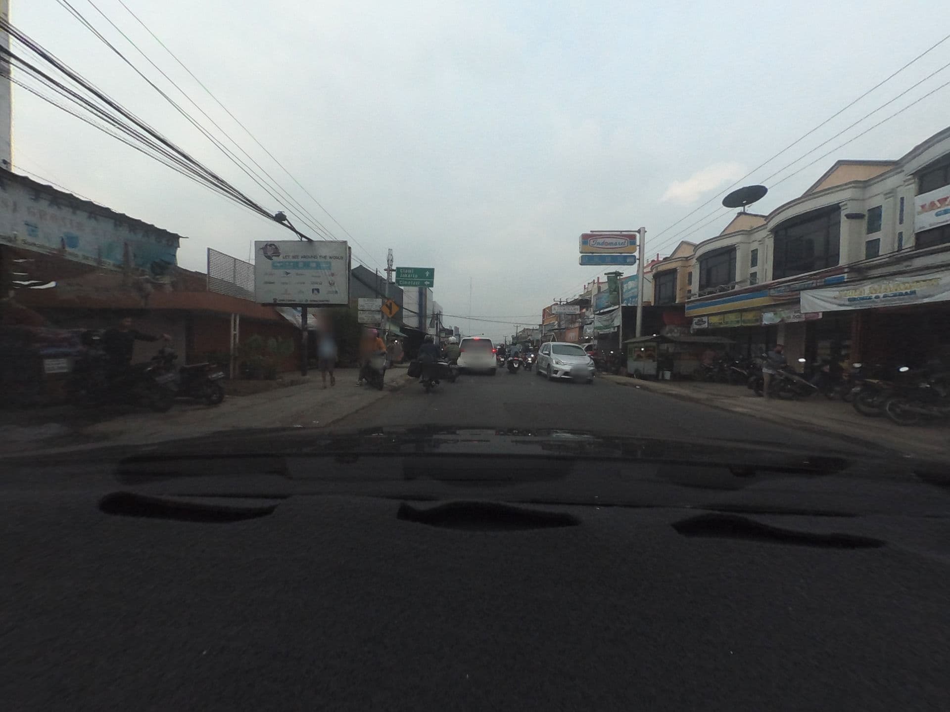 Street view near Hotel Puri Iska Paviliun 5, Cicurug — © stannyardhya (CC BY-SA · Mapillary)