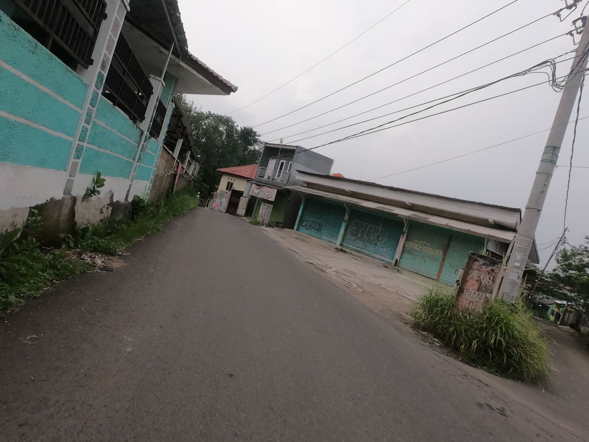 Street view near Wisma Padasuka, Ciampea — © hannurahosea (CC BY-SA · Mapillary)