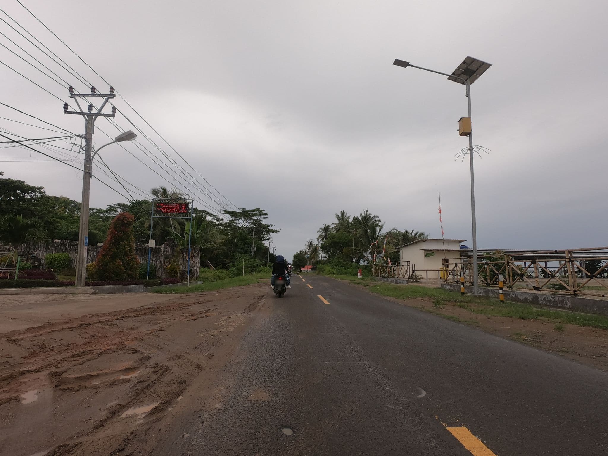 Street view near Villa Ketapang, Labuan — © hannurahosea (CC BY-SA · Mapillary)