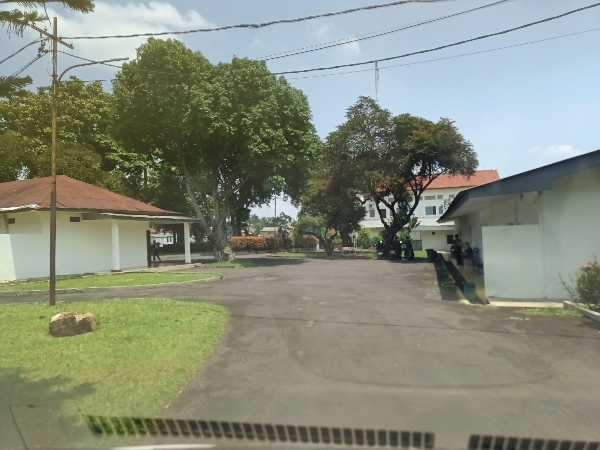 Street view near Wisma kinasih, Cibinong — © hen0ch (CC BY-SA · Mapillary)