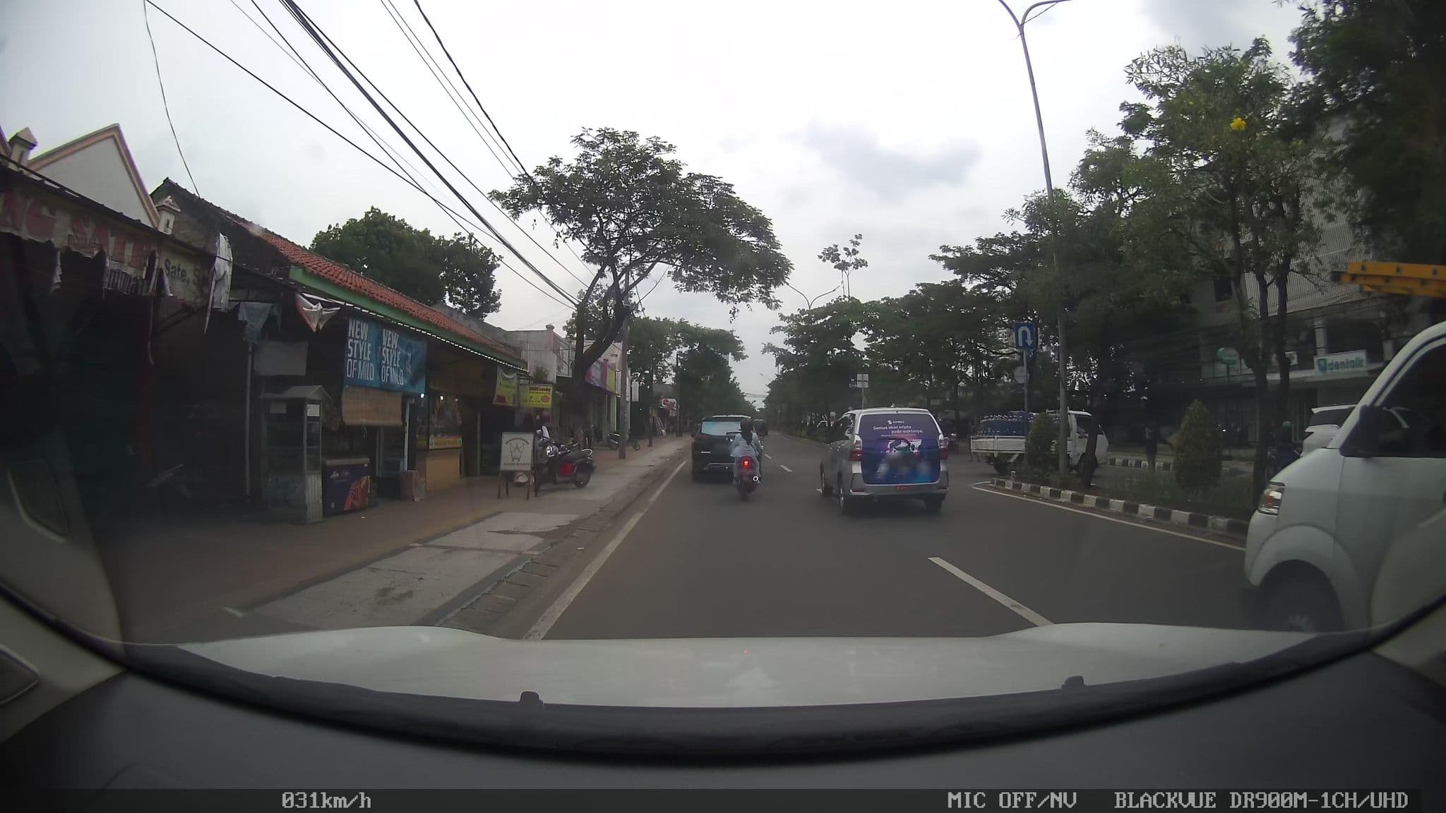 Street view near Hotel Scarlet, Serpong — © kaart_2 (CC BY-SA · Mapillary)