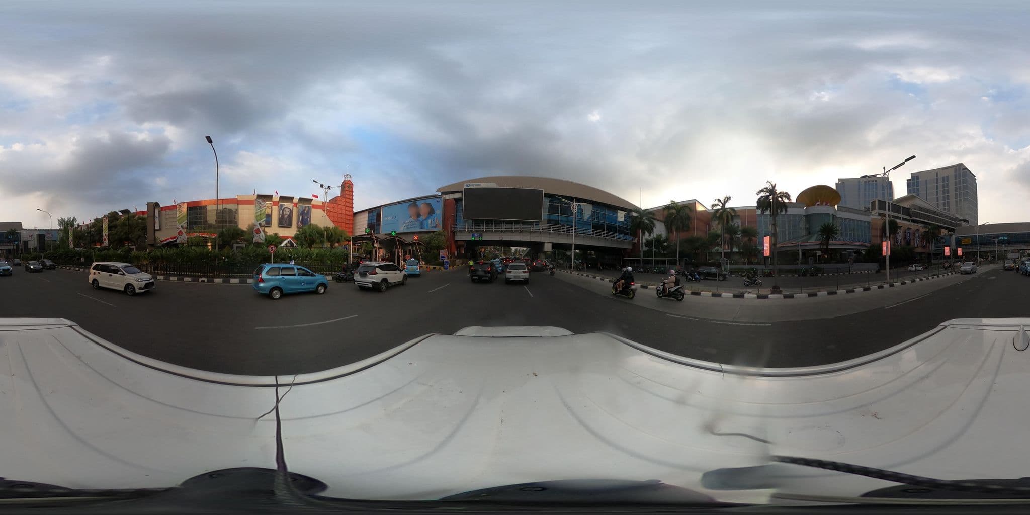 Street view near Parmelia Hilton Hotel, South Tangerang — © kaart_2 (CC BY-SA · Mapillary)