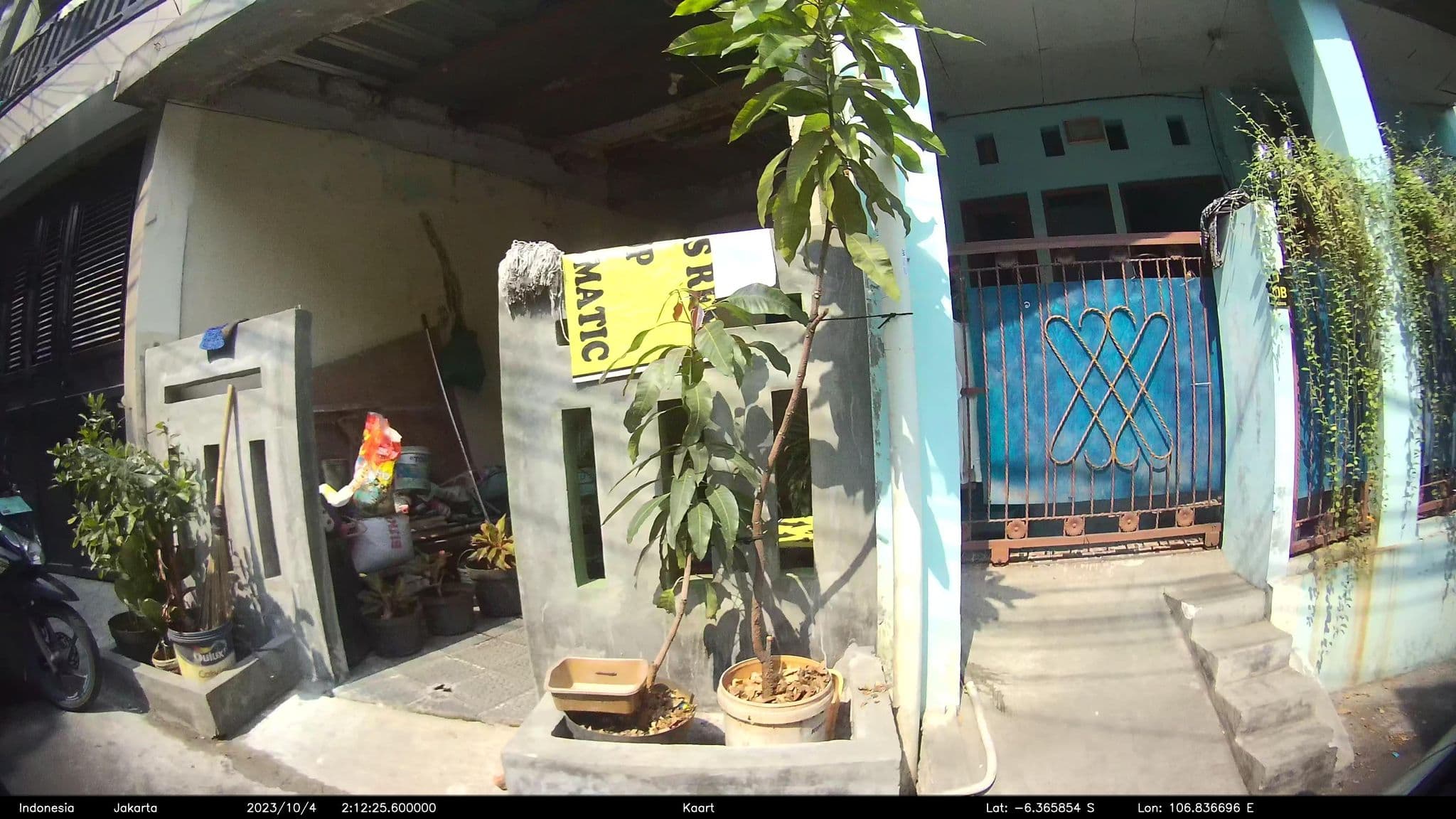 Street view near Kostan H Eeng, Depok — © kaart_2 (CC BY-SA · Mapillary)