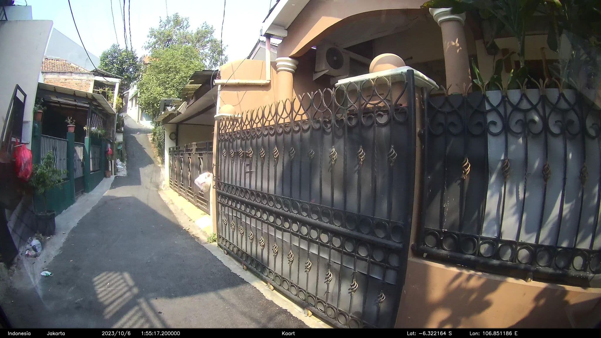 Street view near Moriza's Land, Depok — © kaart_1 (CC BY-SA · Mapillary)