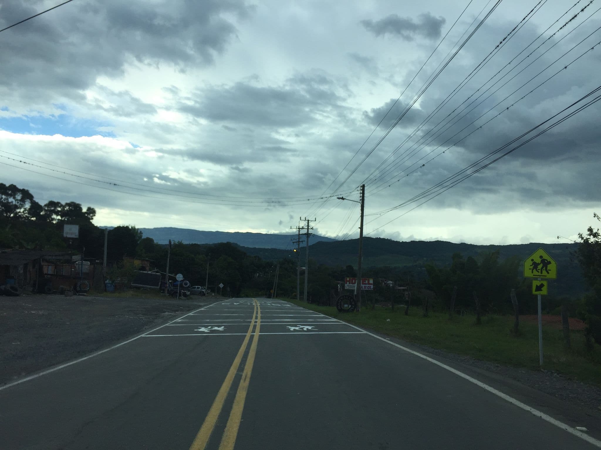 Street view near Hotel Karol, Güepsa — © javiermcorreas (CC BY-SA · Mapillary)