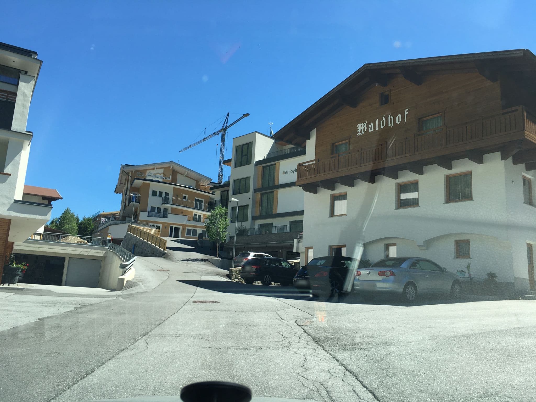 Street view near Das Birkheim, Ischgl
