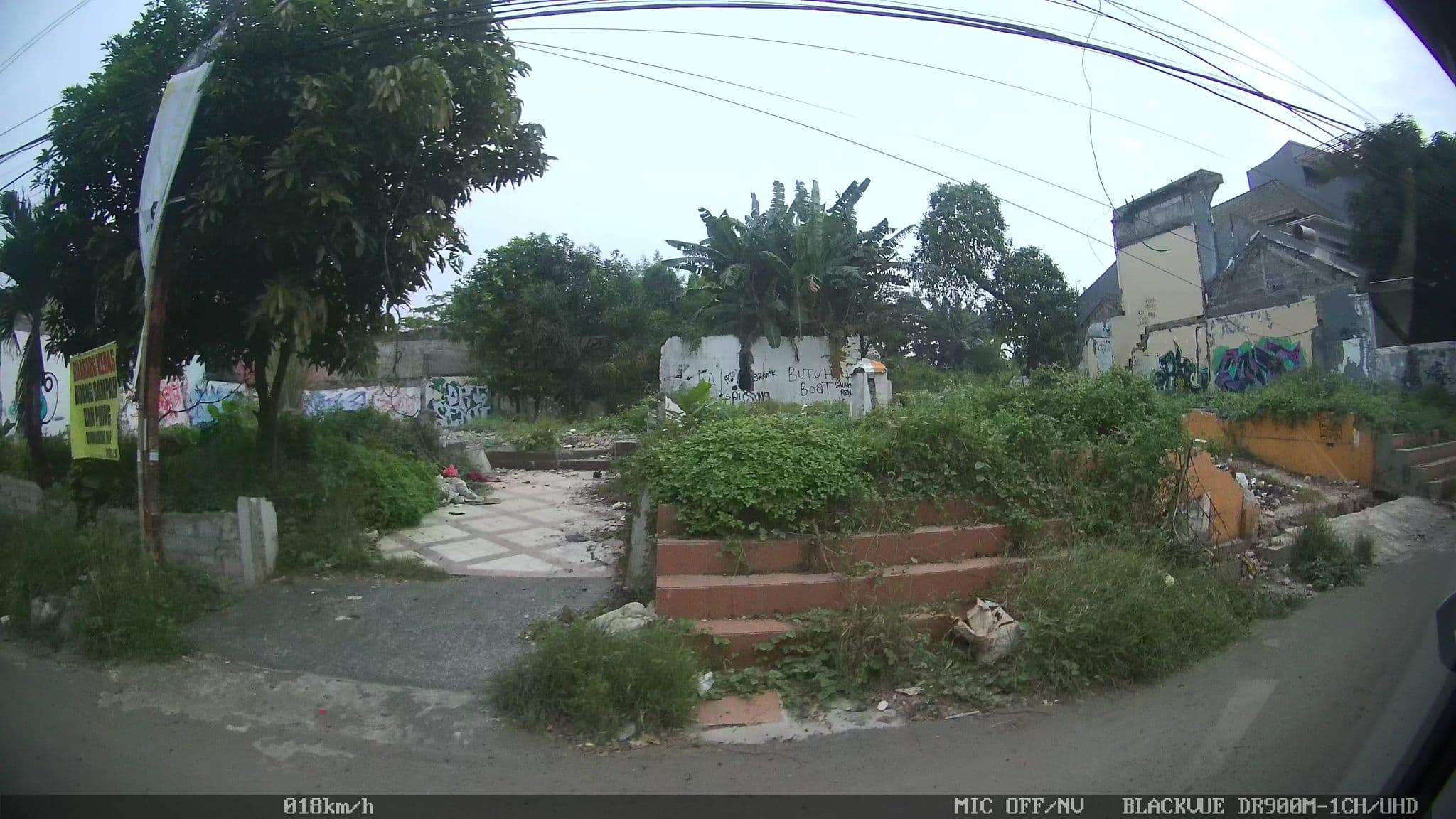 Street view near java lagoon hotel pangandaran, Bekasi — © kaart_2 (CC BY-SA · Mapillary)