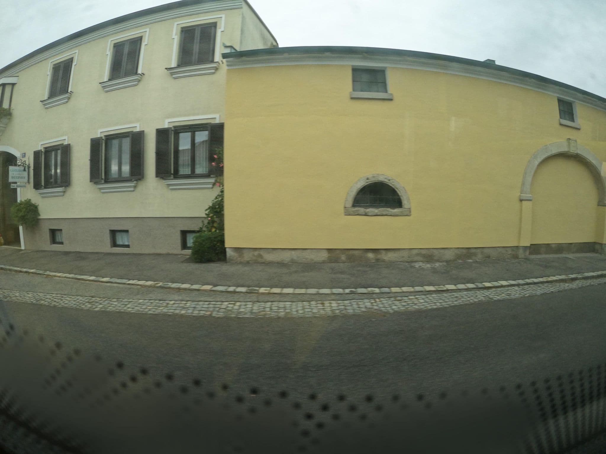 Street view near Bauernhof Familie Zöchmeister, Velm — © erias (CC BY-SA · Mapillary)