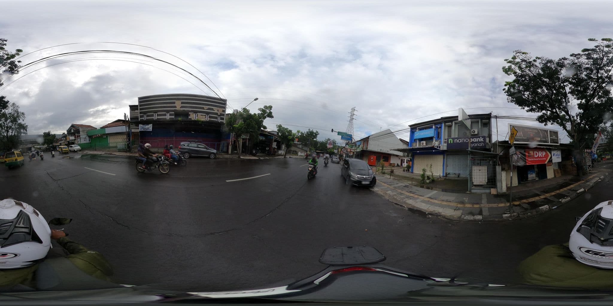 Street view near Hotel Tempat Sare, Margahayukencana — © Kaart_Local (CC BY-SA · Mapillary)
