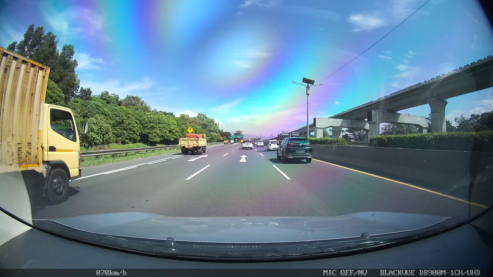Street view near Topas Galeria Hotel, Margahayukencana — © kaart_2 (CC BY-SA · Mapillary)