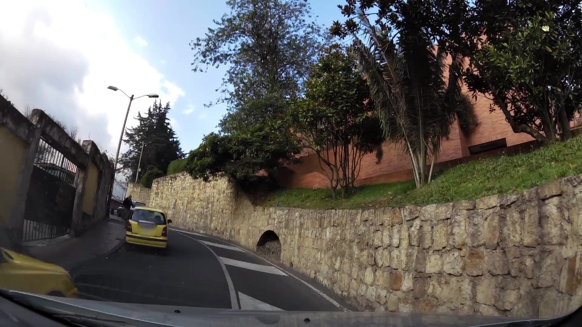 Street view near Hostal Buenavista, Bogotá — © kaartcam (CC BY-SA · Mapillary)