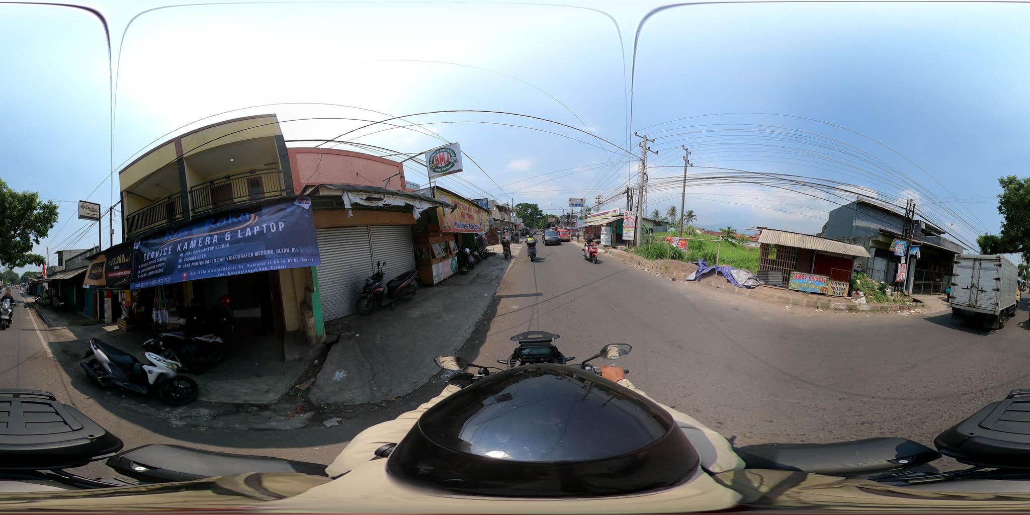 Street view near marbella hotel anyer, Cianjur — © Kaart_Local (CC BY-SA · Mapillary)