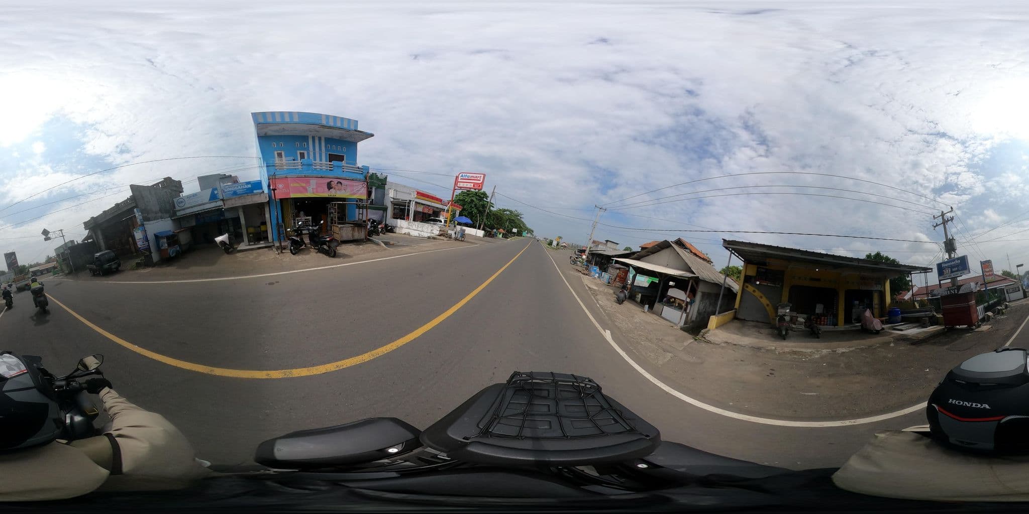 Street view near Hotel Pantai Indah, Singaparna — © Kaart_Local (CC BY-SA · Mapillary)