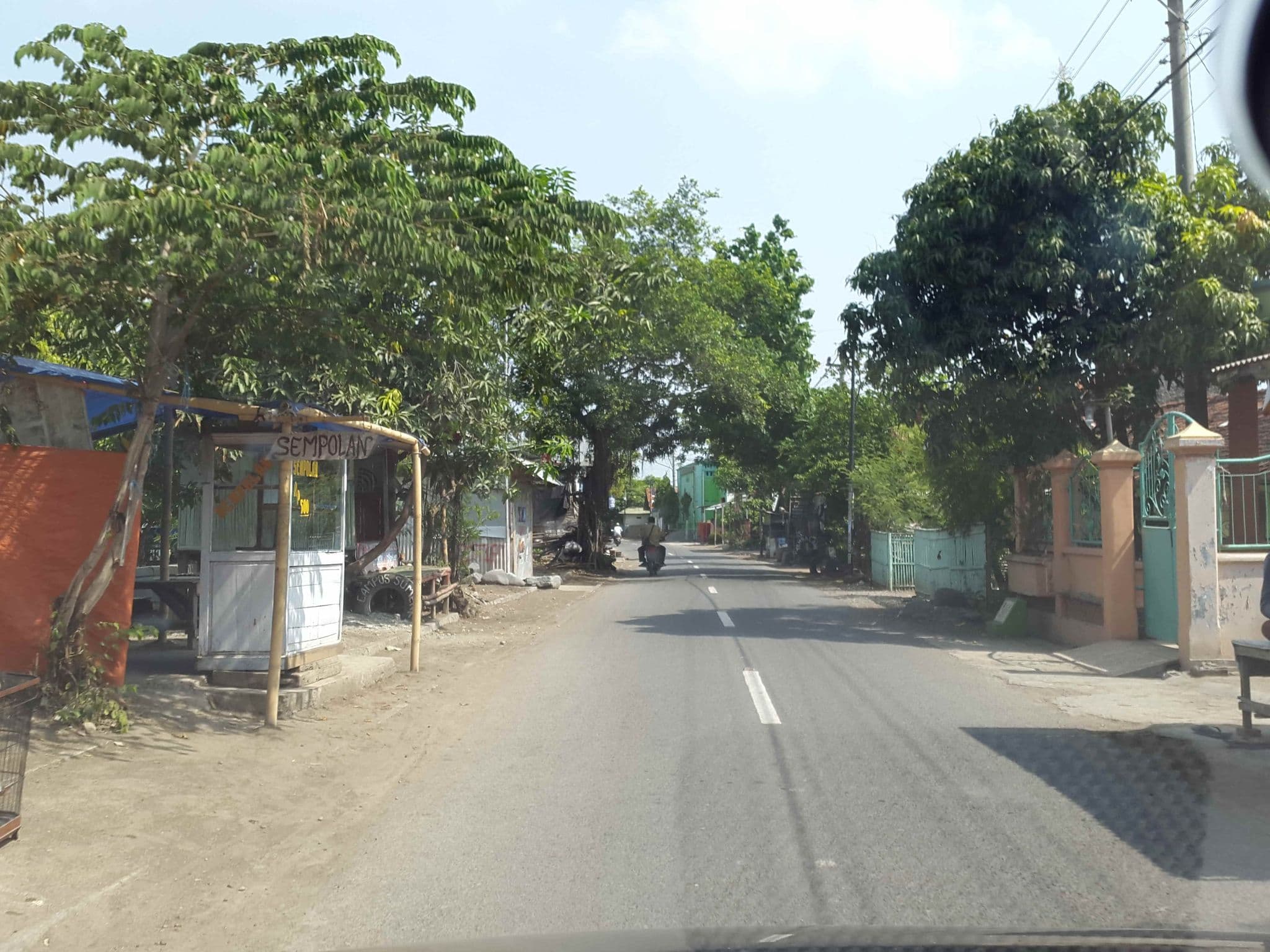 Street view near Hotel Kencana Brebes, Dukuhturi — © roadroid (CC BY-SA · Mapillary)
