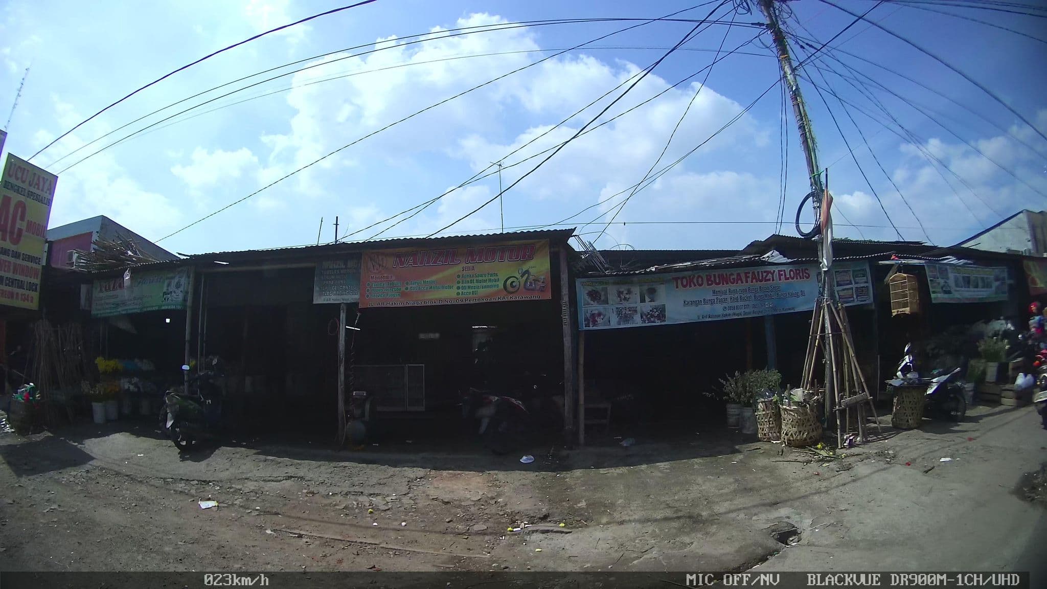 Street view near Hotel Sifanaa depok, Karawang — © kaart_2 (CC BY-SA · Mapillary)