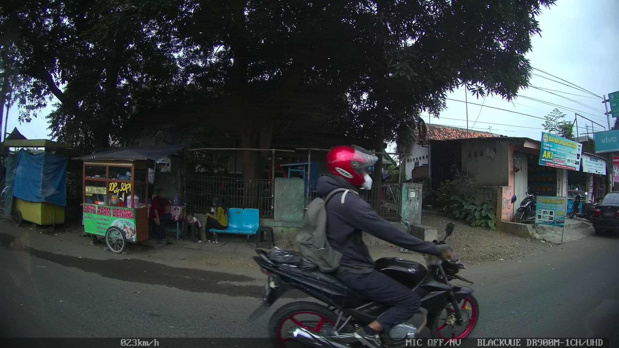 Street view near Parai Beach Hotel, Karawang — © kaart_2 (CC BY-SA · Mapillary)