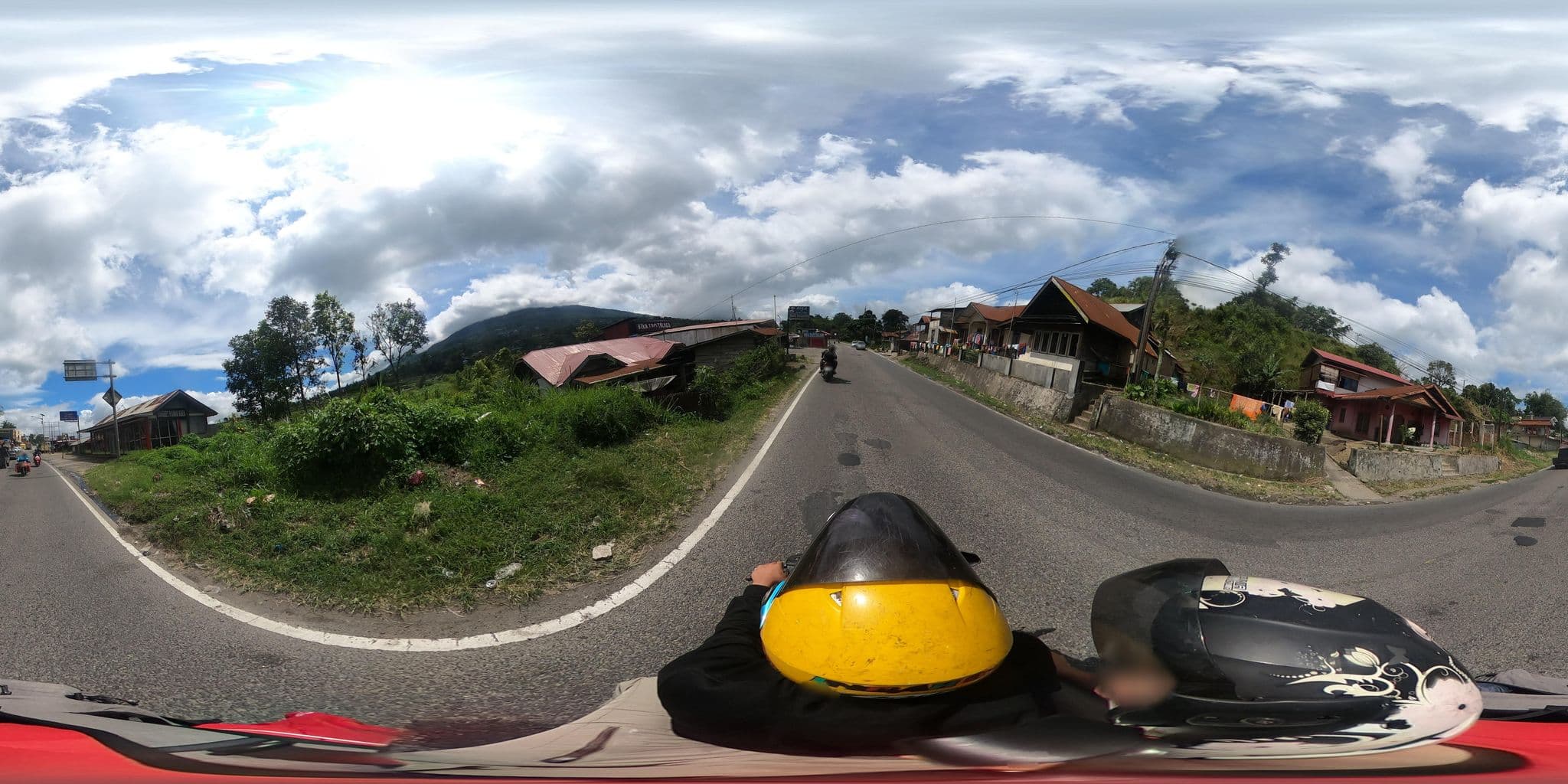 Street view near Hotel bagindo, Padangpanjang — © rgtm_ryuiki (CC BY-SA · Mapillary)