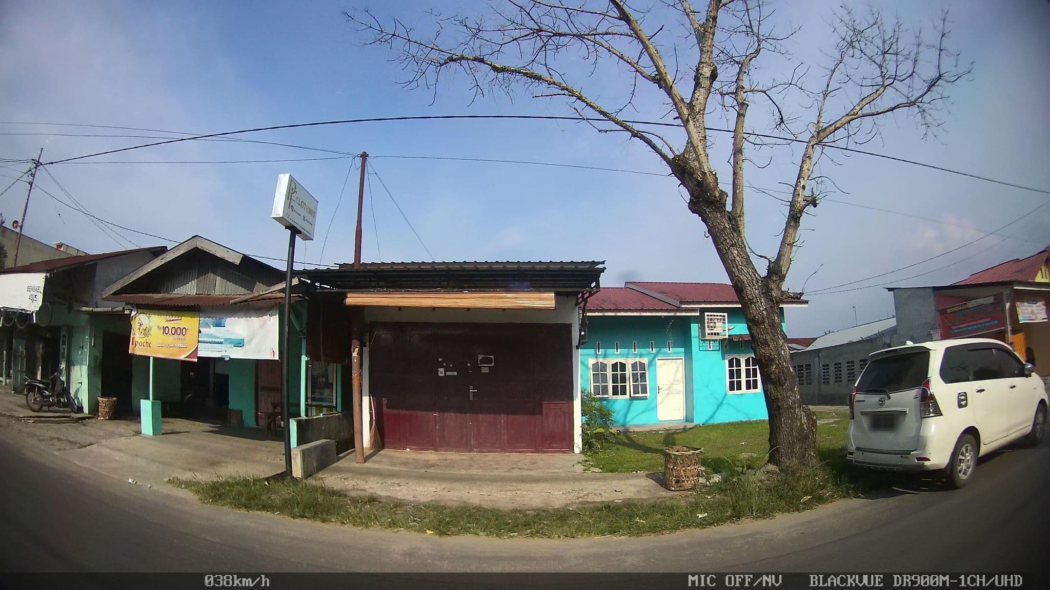 Street view near Hotel Zamrud, Binjai — © kaart_2 (CC BY-SA · Mapillary)