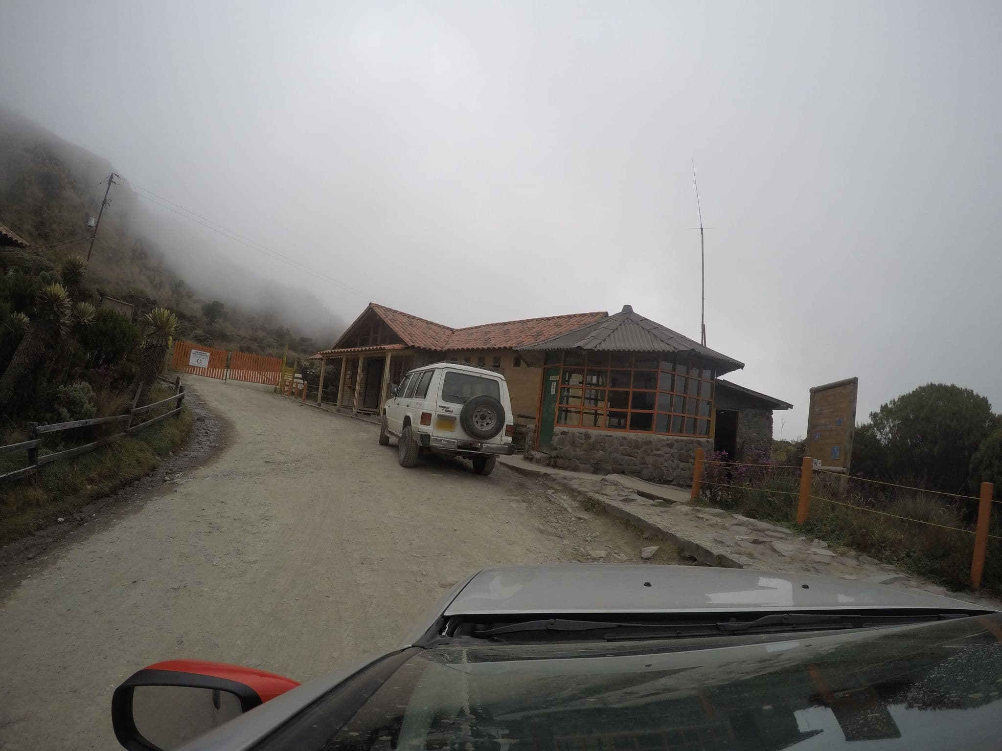Street view near Brisas - Parque de Los Nevados, Murillo — © t0mmy (CC BY-SA · Mapillary)