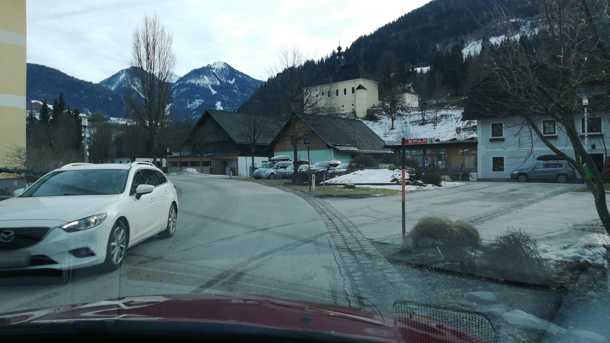Street view near Gasthof Rüscher, Falkenburg — © gzin (CC BY-SA · Mapillary)