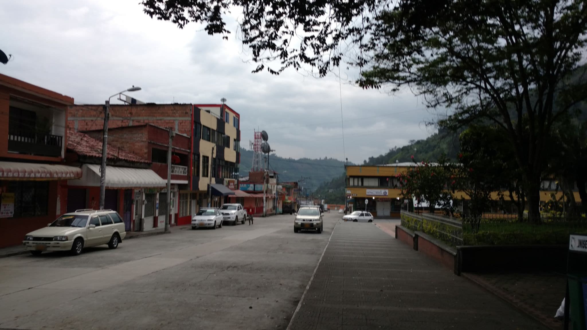 Street view near Hotel Anaima, Cajamarca — © humano (CC BY-SA · Mapillary)