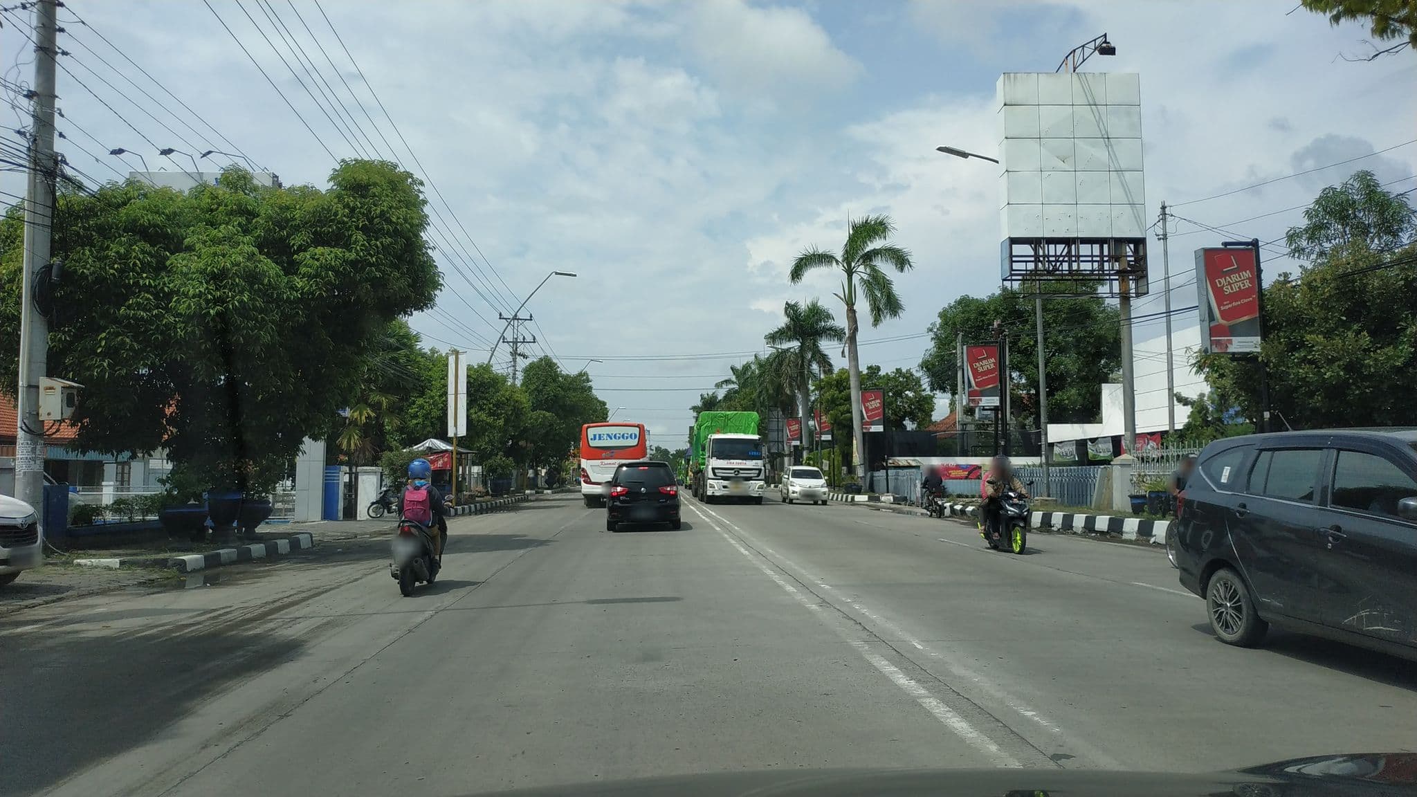 Street view near Hotel pramesthi, Tegal — © akrimullag (CC BY-SA · Mapillary)