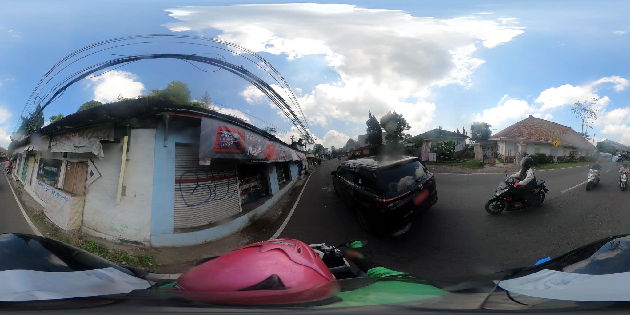 Street view near Hotel Kusuma Madya, Ambarawa — © rgtm_ryuiki (CC BY-SA · Mapillary)