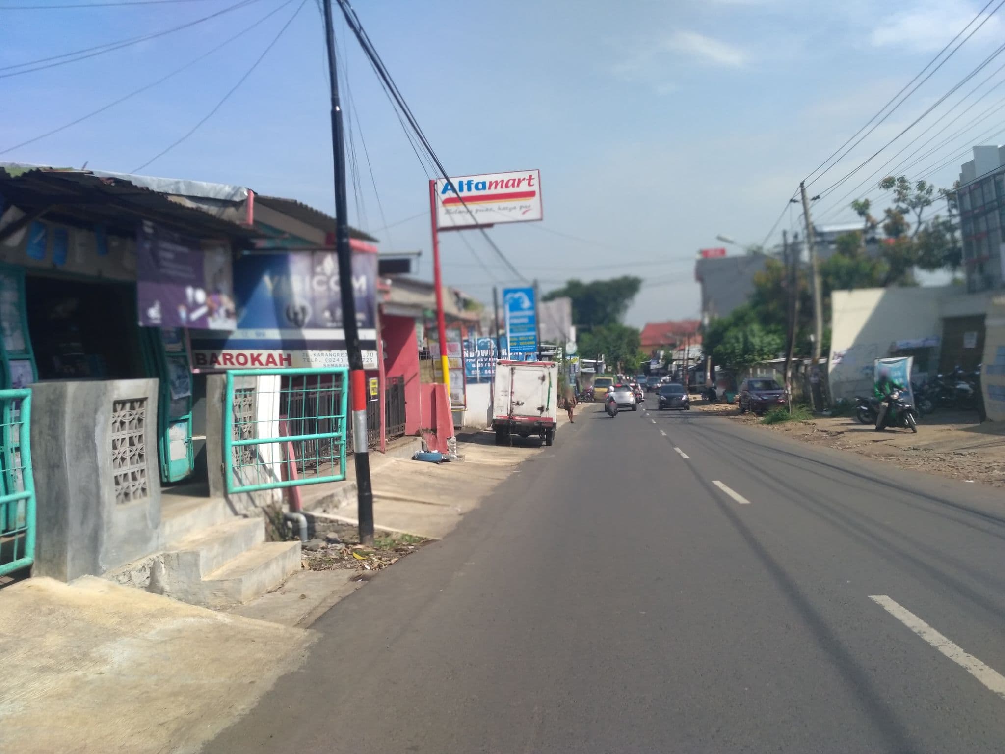 Street view near Hotel Srondol Semarang, Semarang — © nicolas_samosir (CC BY-SA · Mapillary)