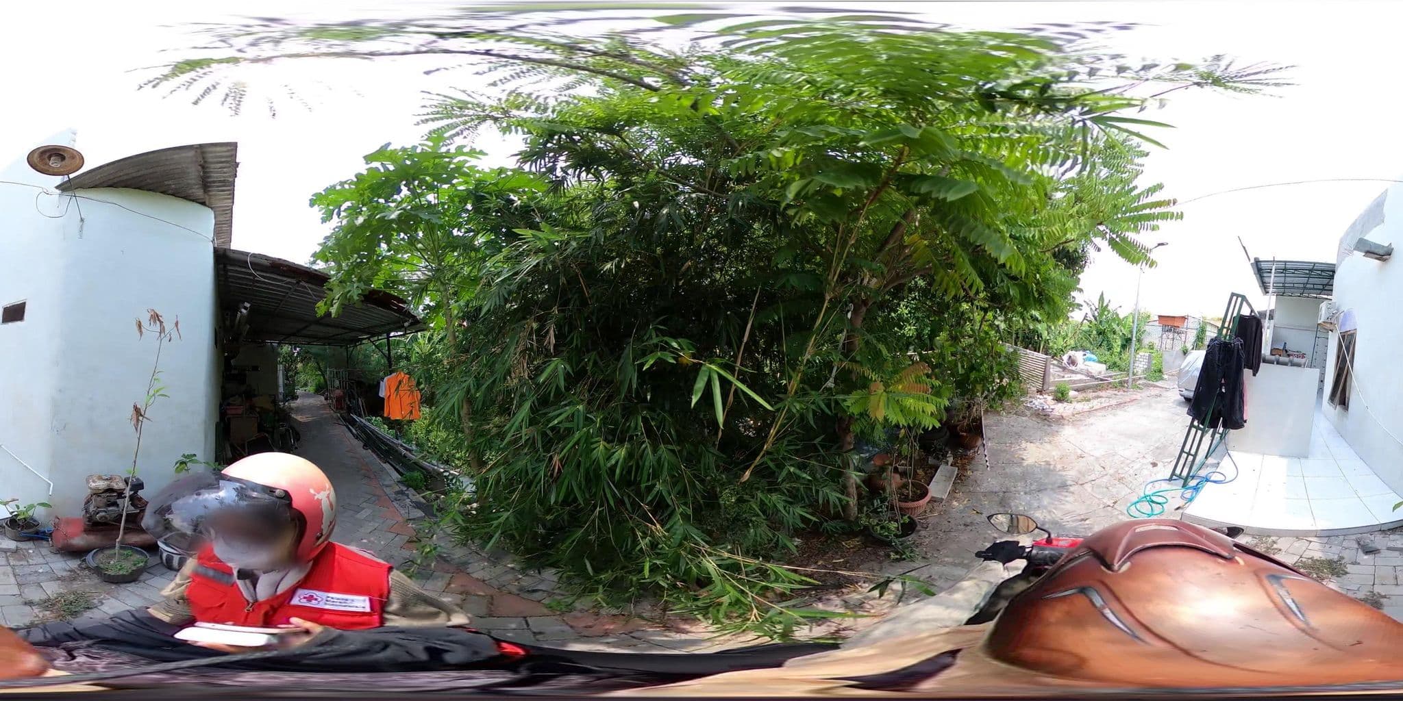 Street view near Hotel mahabharata, Kebomas — © danbjoseph (CC BY-SA · Mapillary)