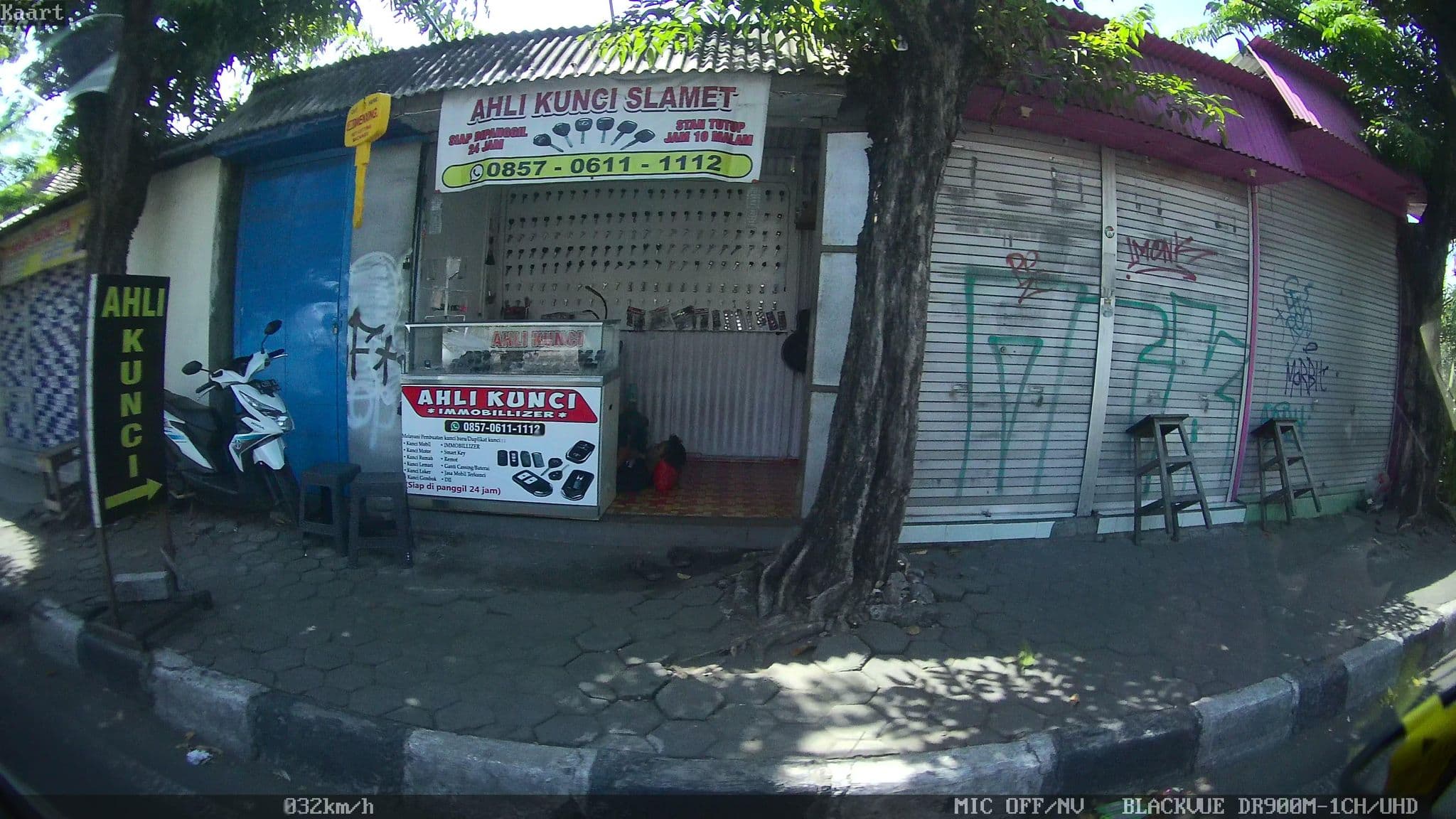 Street view near HOTEL SAPTANAWA, Kebomas — © kaart_2 (CC BY-SA · Mapillary)