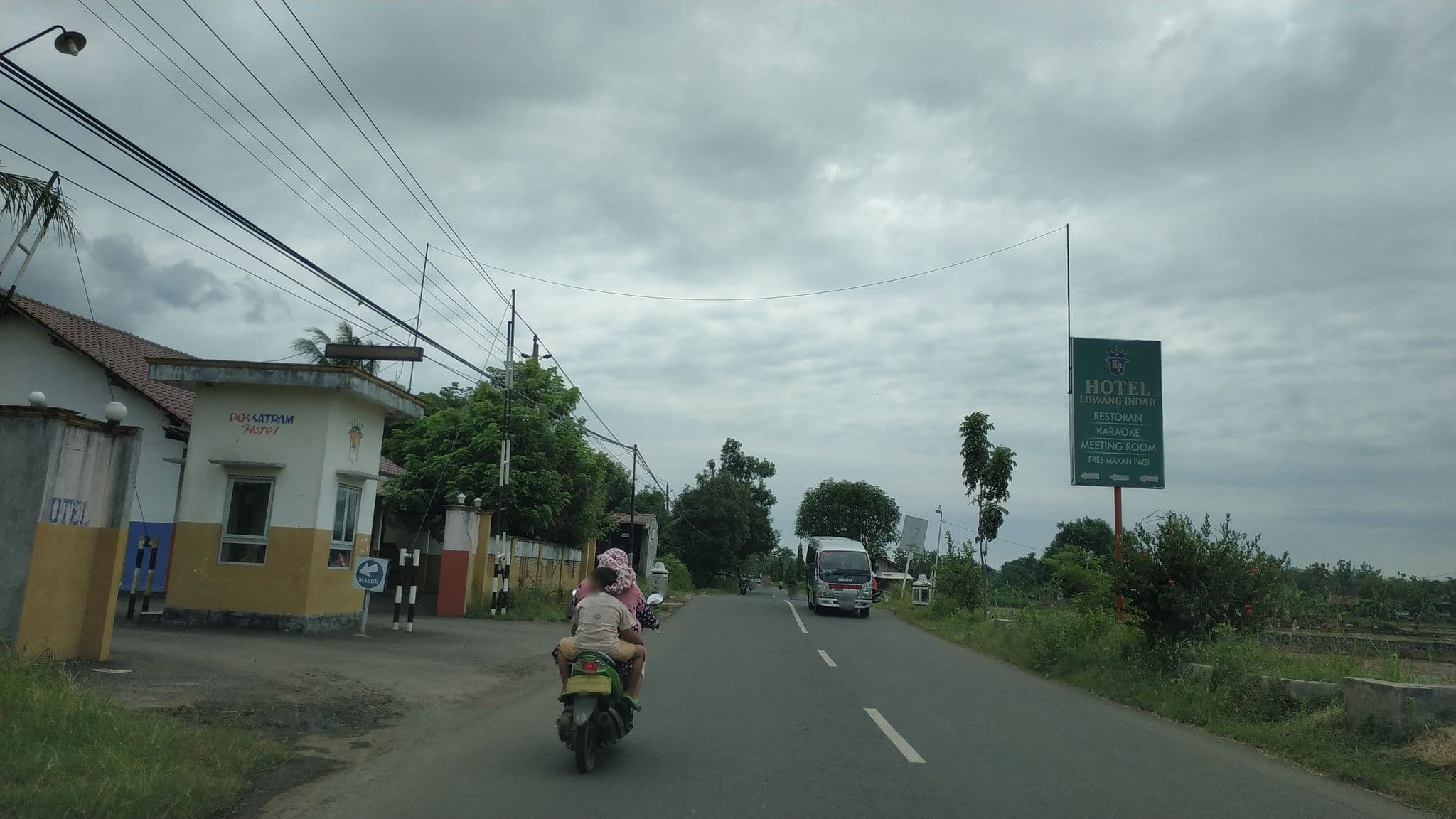 Street view near Hotel luwang indah permai(tayu-pati), Tayu — © akrimullag (CC BY-SA · Mapillary)