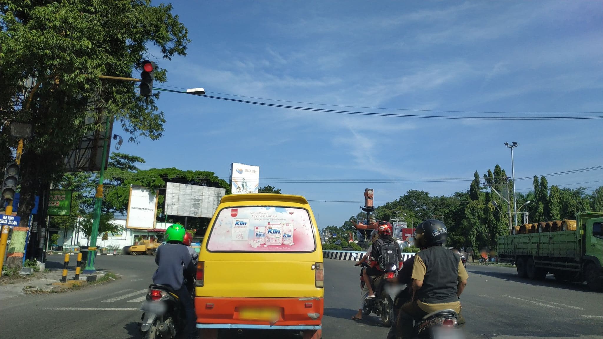 Street view near Hotel Kencana - Rembang, Rembangan — © akrimullag (CC BY-SA · Mapillary)