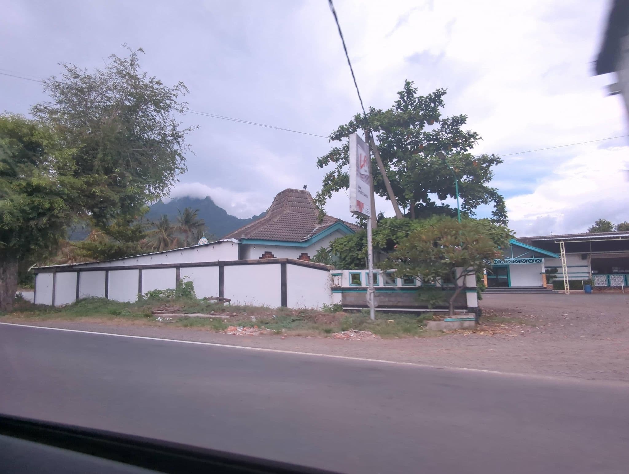 Street view near Jembatan Pasir Putih, Besuki — © orosus (CC BY-SA · Mapillary)