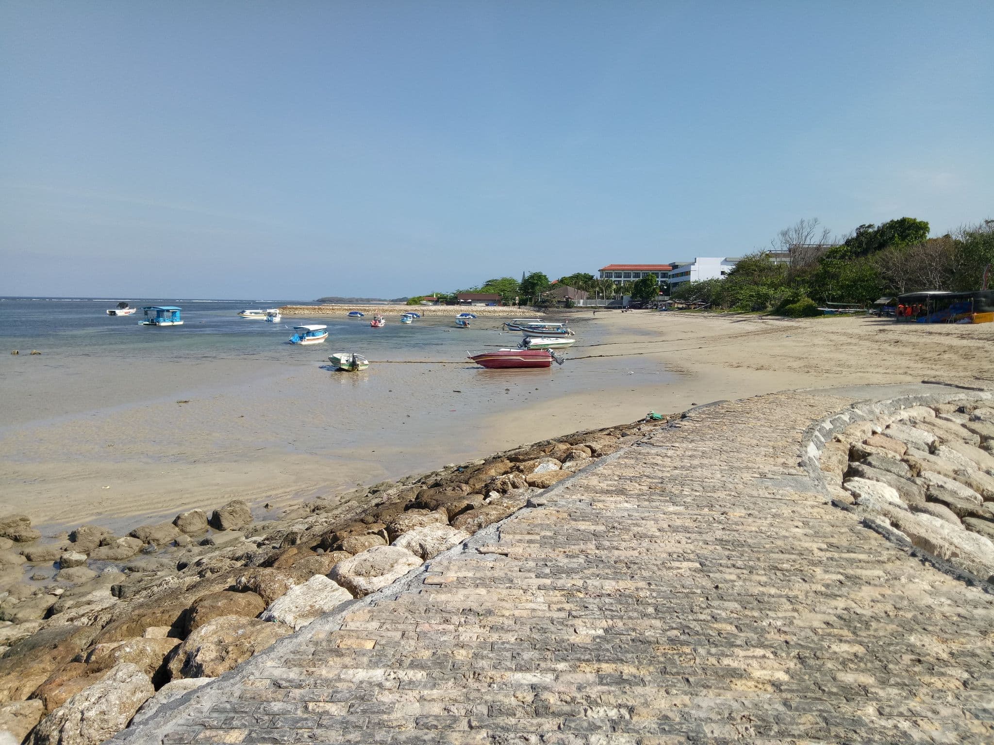 Street view near Bali Relaxing Resort, Benoa — © tla (CC BY-SA · Mapillary)