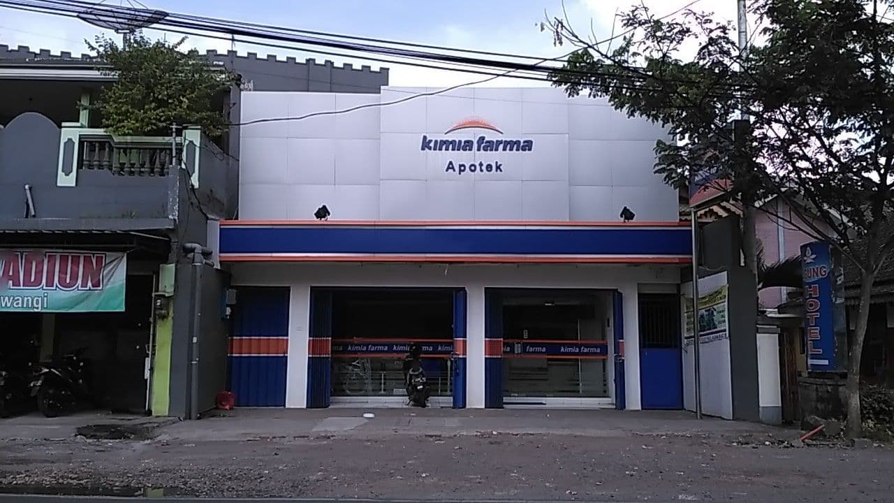 Street view near Hotel Agung, Genteng — © faldykudo (CC BY-SA · Mapillary)