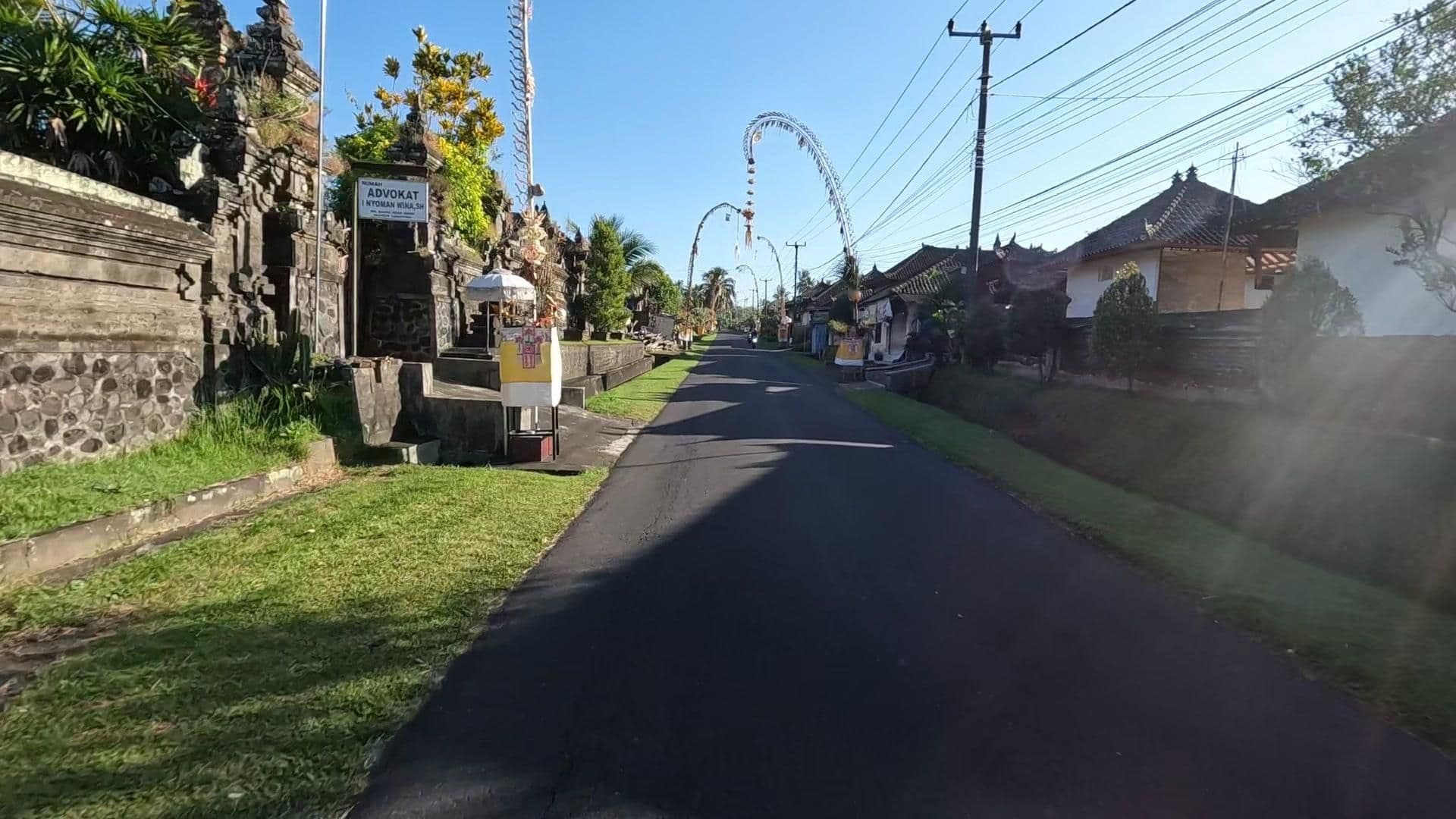 Street view near Rumah Desa, Ubud — © lucomsky (CC BY-SA · Mapillary)