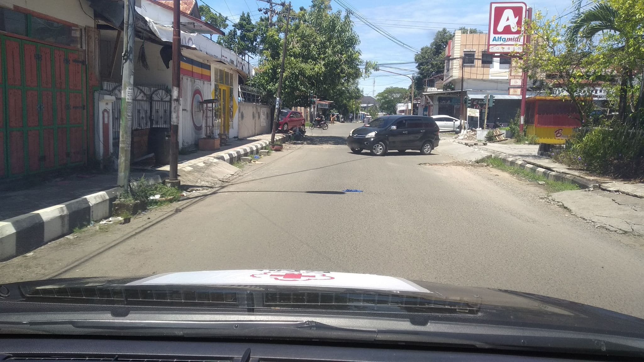Street view near Anugerah Hotel, Mamuju — © benjidad (CC BY-SA · Mapillary)