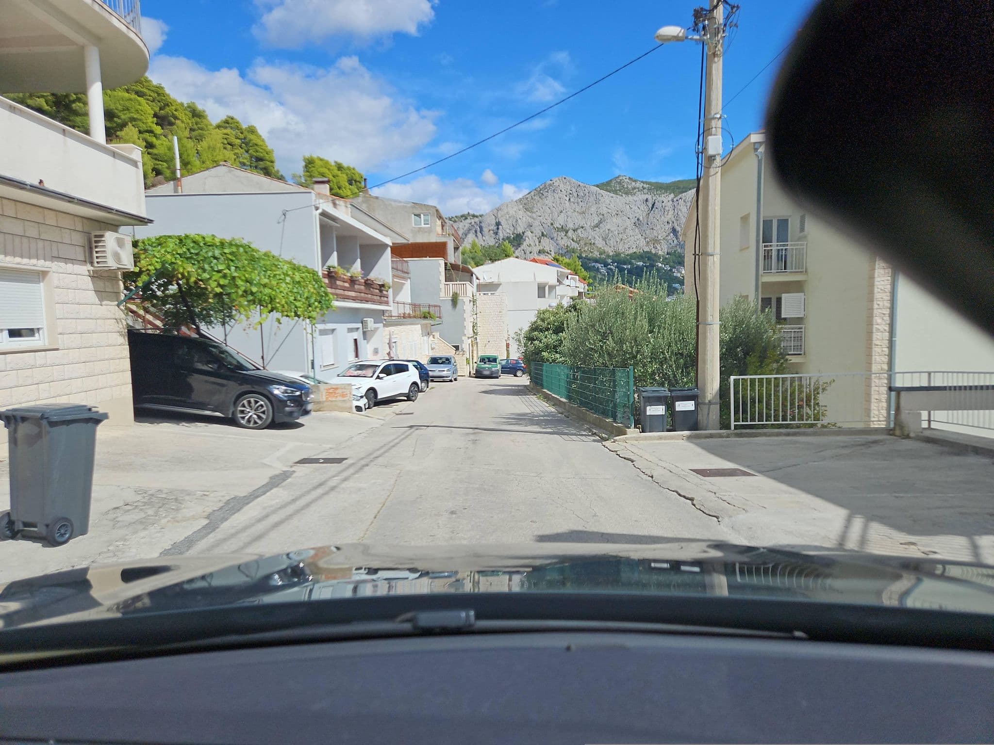 Street view near Apartments Jelic Omis, Duće — © toho (CC BY-SA · Mapillary)