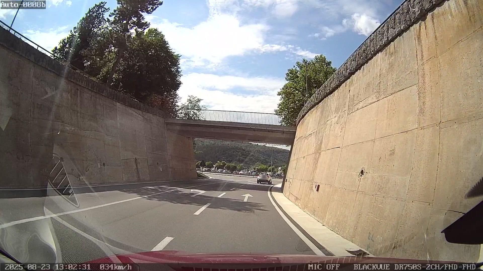 Street view near Hotel Fontana, Buzet — © rdnnk (CC BY-SA · Mapillary)