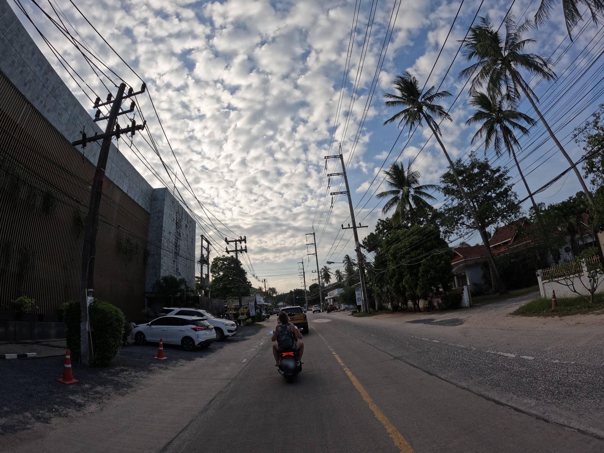 Street view near The Beach Samui, Ko Samui — © lucomsky (CC BY-SA · Mapillary)
