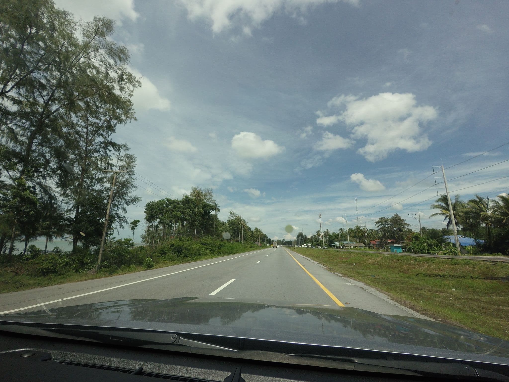 Street view near หาดปัตตานี, Nong Chik — © mishari (CC BY-SA · Mapillary)